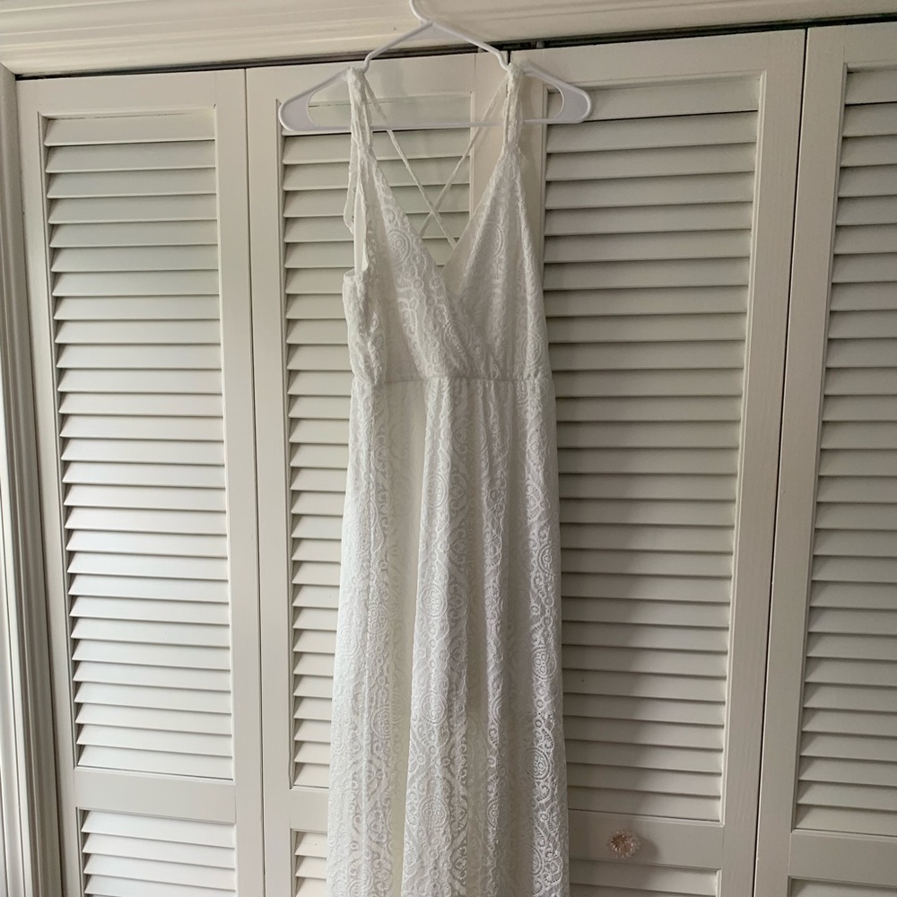 Francesca’s White Maxi Dreas